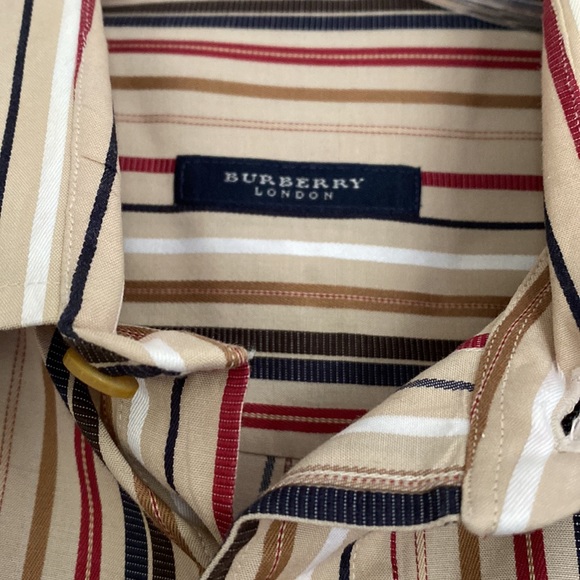 Burberry Long Sleeve Buttondown | Size Large - Picture 4 of 7